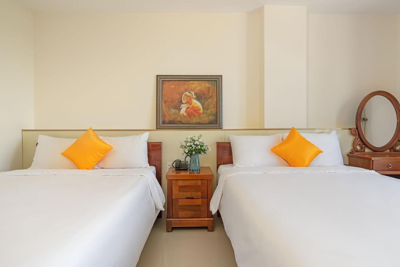 Lotus Rock 05 Hotel Da Nang Exterior photo