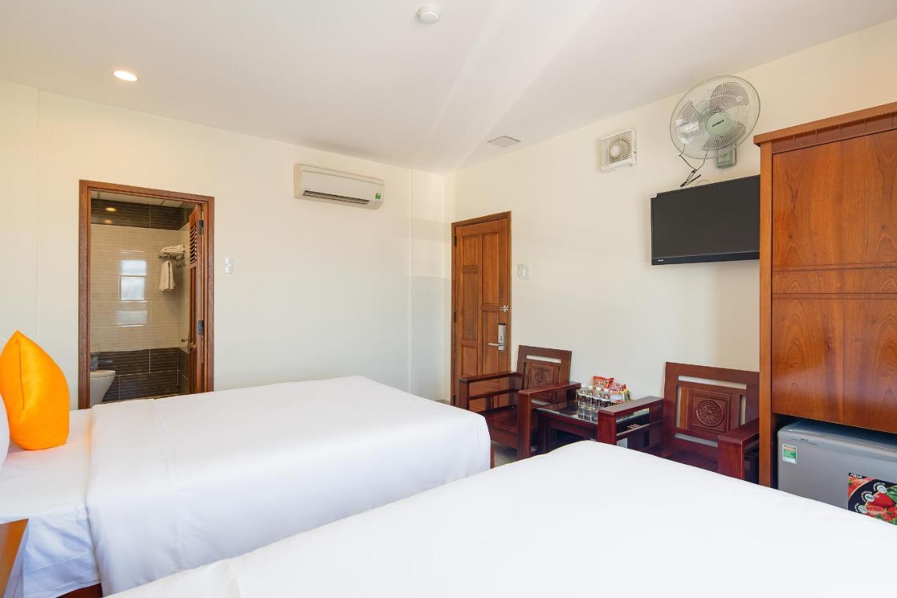 Lotus Rock 05 Hotel Da Nang Exterior photo