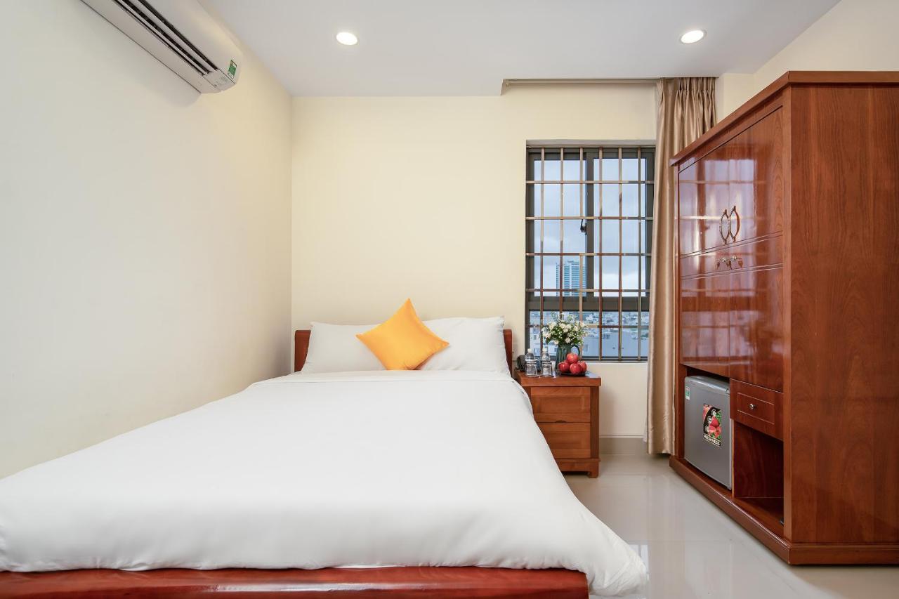 Lotus Rock 05 Hotel Da Nang Exterior photo