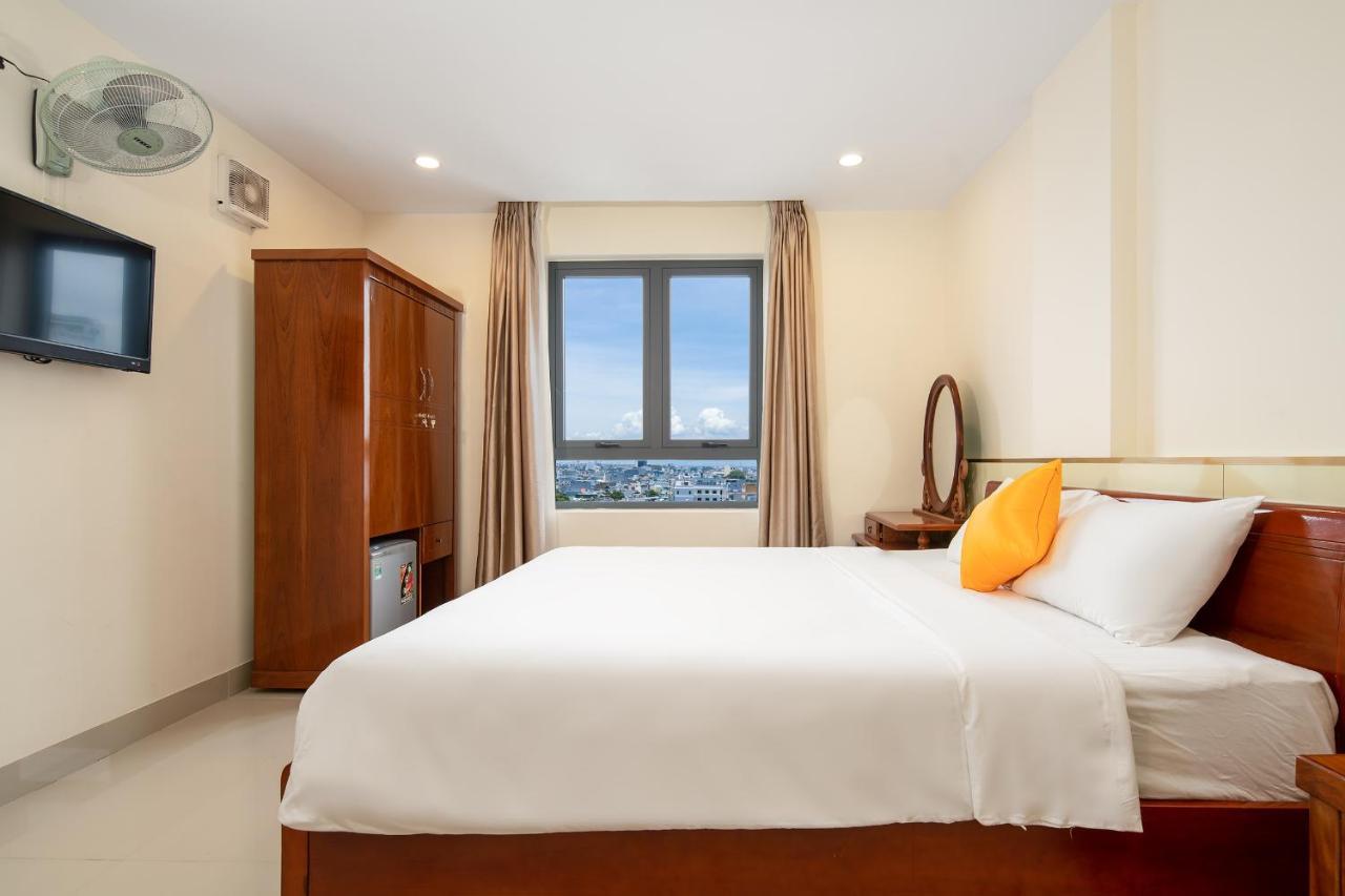 Lotus Rock 05 Hotel Da Nang Exterior photo
