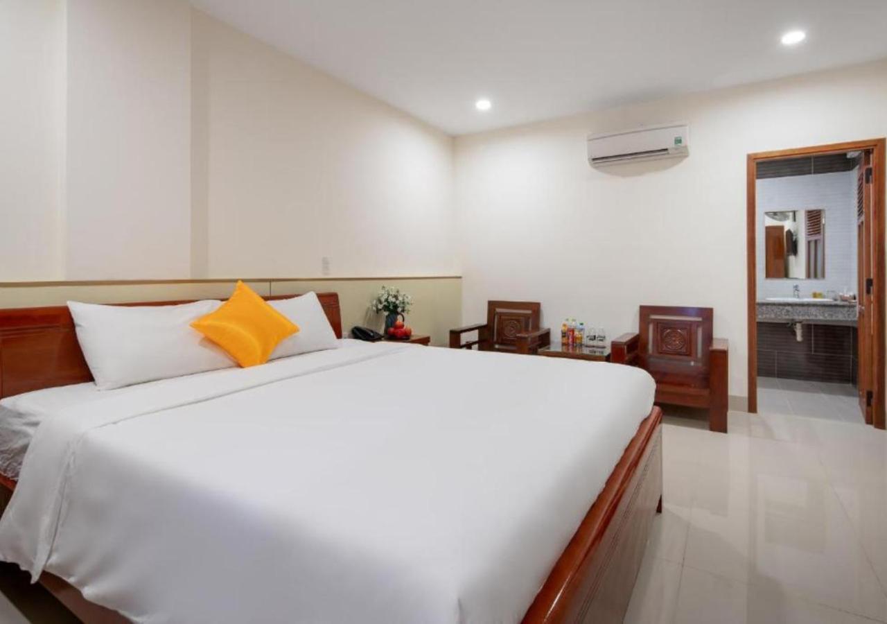 Lotus Rock 05 Hotel Da Nang Exterior photo